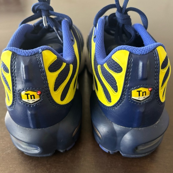 💙 2016 Nike Air Max Plus TN Binary Blue Yellow Neon GS Size 7 Men’s Wmns 8.5 💙 - Picture 8 of 13